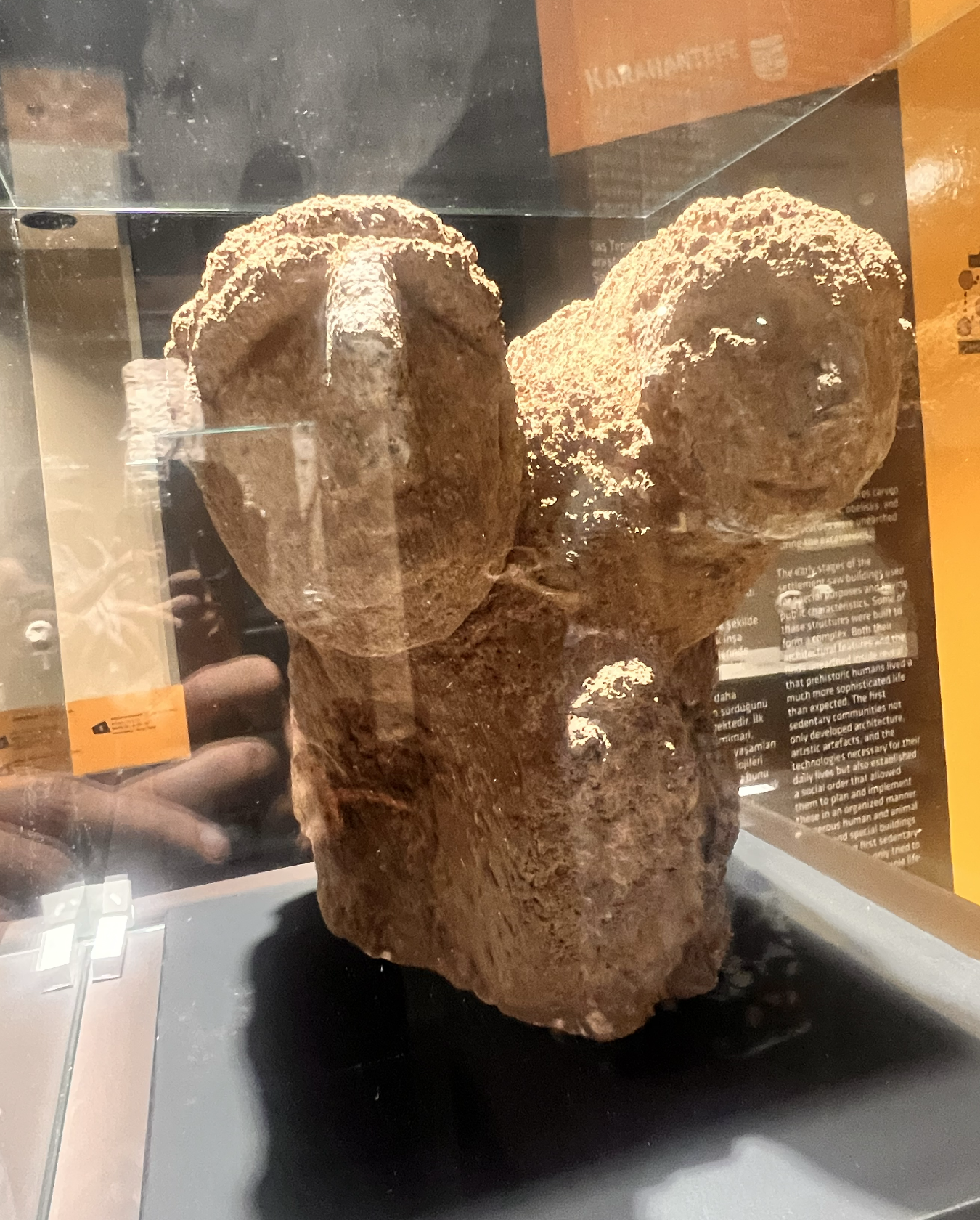 Carved double-headed stone figure from Karahan Tepe, displayed in the Şanlıurfa Museum